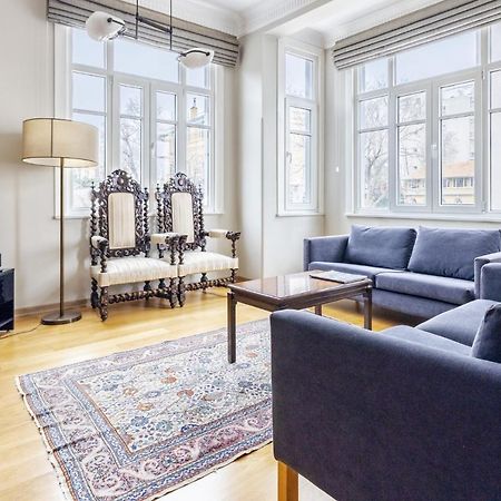 Flat With Balcony And Bosphorus View In Beyoglu Apartment Istanbul Exterior photo